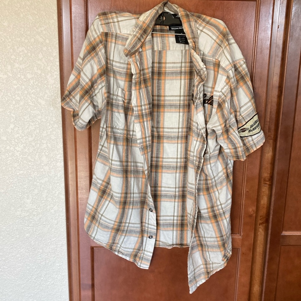 Men’s Harley Davidson, button-down size medium